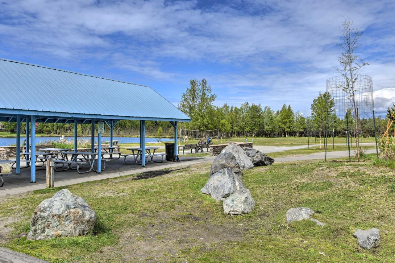 Villa Pet Friendly Anchorage Retreat With Deck And Yard Exterior foto