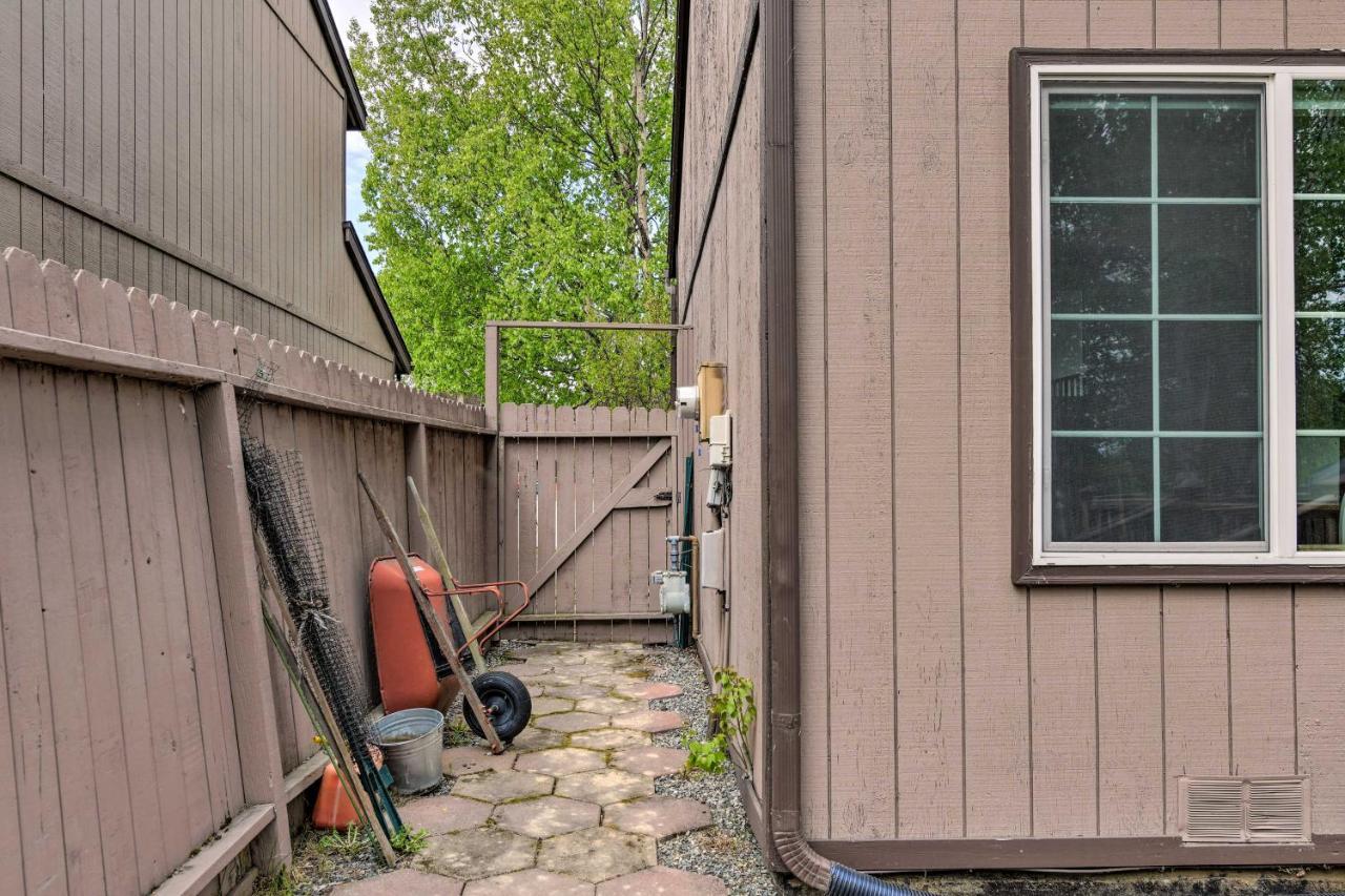 Villa Pet Friendly Anchorage Retreat With Deck And Yard Exterior foto
