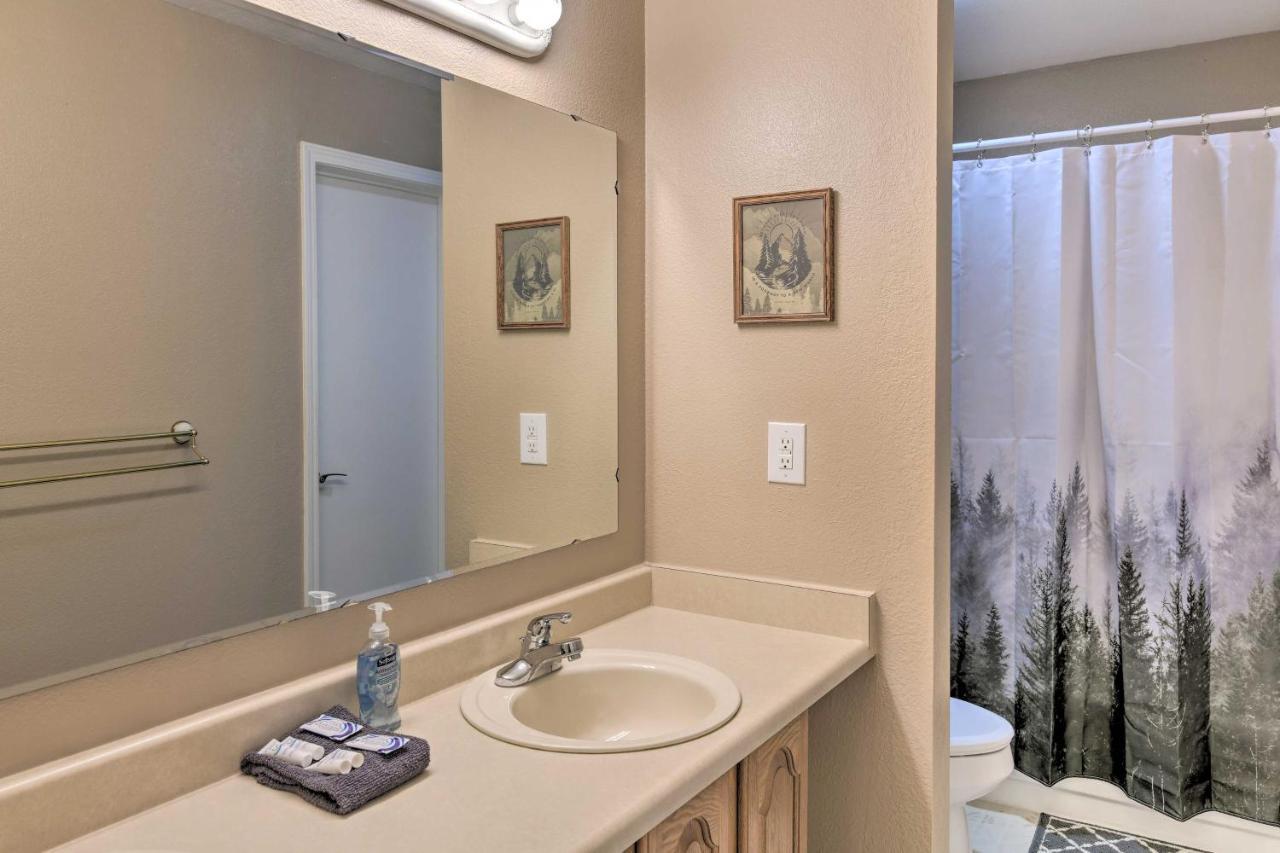 Villa Pet Friendly Anchorage Retreat With Deck And Yard Exterior foto