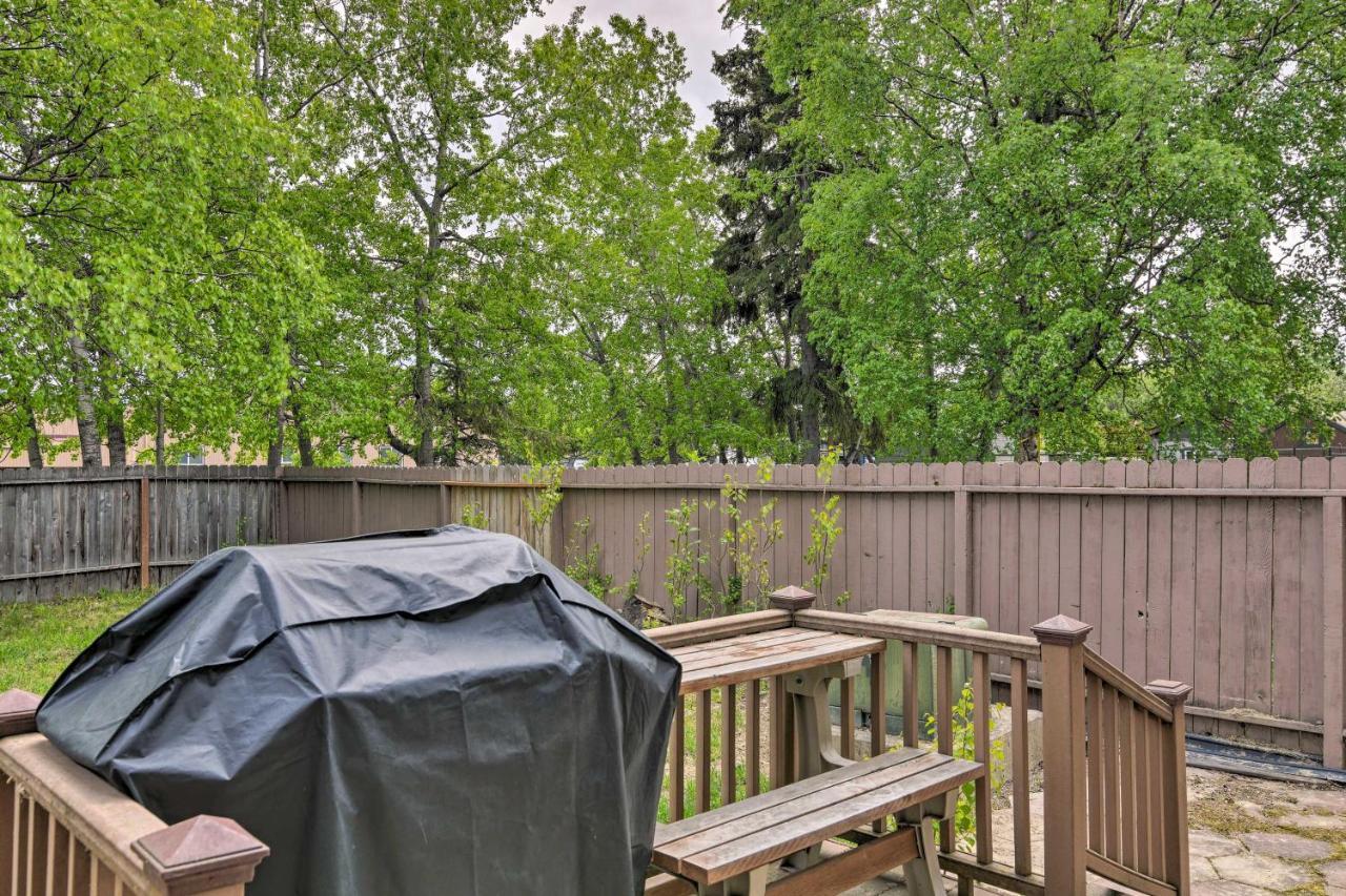 Villa Pet Friendly Anchorage Retreat With Deck And Yard Exterior foto